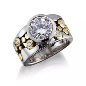 Woman Cubic Zirconia Fashion Rings size 8